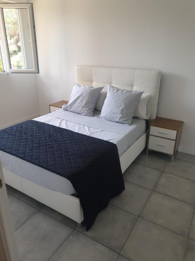 Appartements Renove 2023 Proche Aeroport 5Min, Gare Sncf 2 Min, Tramway Au Pied De L'Immeuble , Parking Possible, Renovated Apartments 2023 Near The Airport 5 Min, Train Station 2 Min, Tram Next To The Building 1 Min, Parking Possible Nice Ngoại thất bức ảnh
