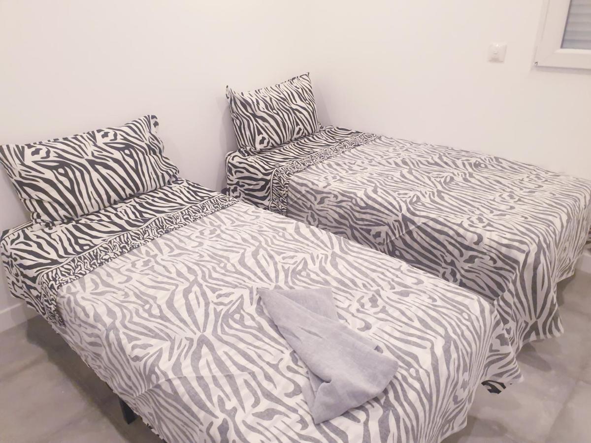 Appartements Renove 2023 Proche Aeroport 5Min, Gare Sncf 2 Min, Tramway Au Pied De L'Immeuble , Parking Possible, Renovated Apartments 2023 Near The Airport 5 Min, Train Station 2 Min, Tram Next To The Building 1 Min, Parking Possible Nice Ngoại thất bức ảnh