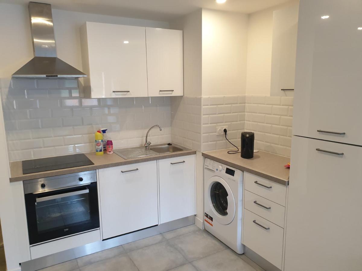 Appartements Renove 2023 Proche Aeroport 5Min, Gare Sncf 2 Min, Tramway Au Pied De L'Immeuble , Parking Possible, Renovated Apartments 2023 Near The Airport 5 Min, Train Station 2 Min, Tram Next To The Building 1 Min, Parking Possible Nice Ngoại thất bức ảnh