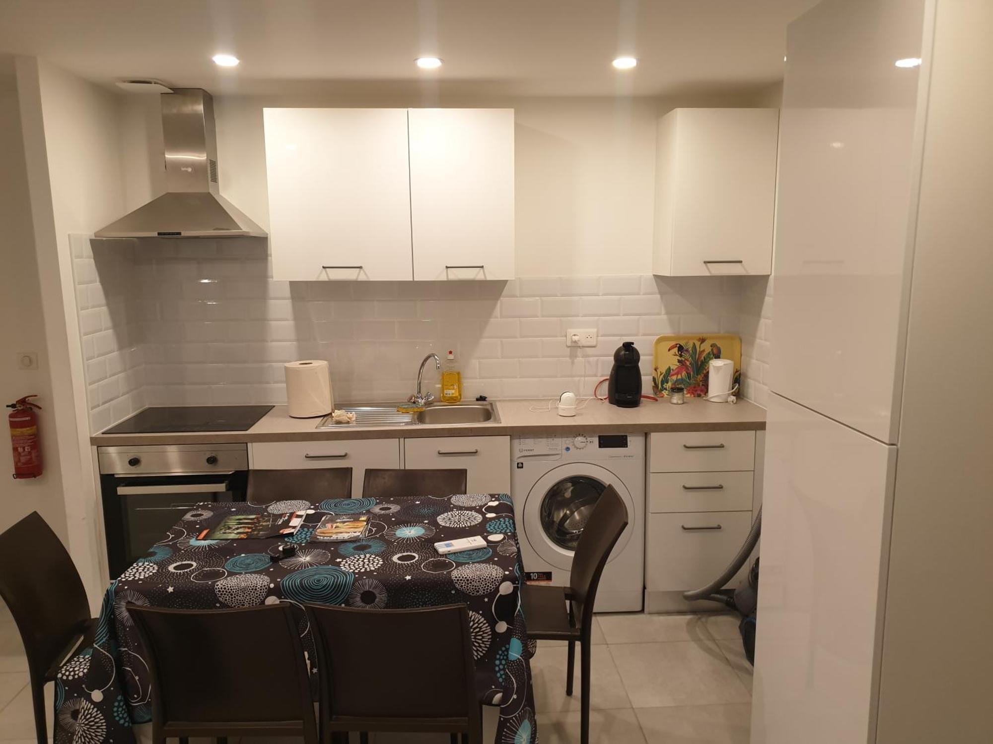 Appartements Renove 2023 Proche Aeroport 5Min, Gare Sncf 2 Min, Tramway Au Pied De L'Immeuble , Parking Possible, Renovated Apartments 2023 Near The Airport 5 Min, Train Station 2 Min, Tram Next To The Building 1 Min, Parking Possible Nice Ngoại thất bức ảnh