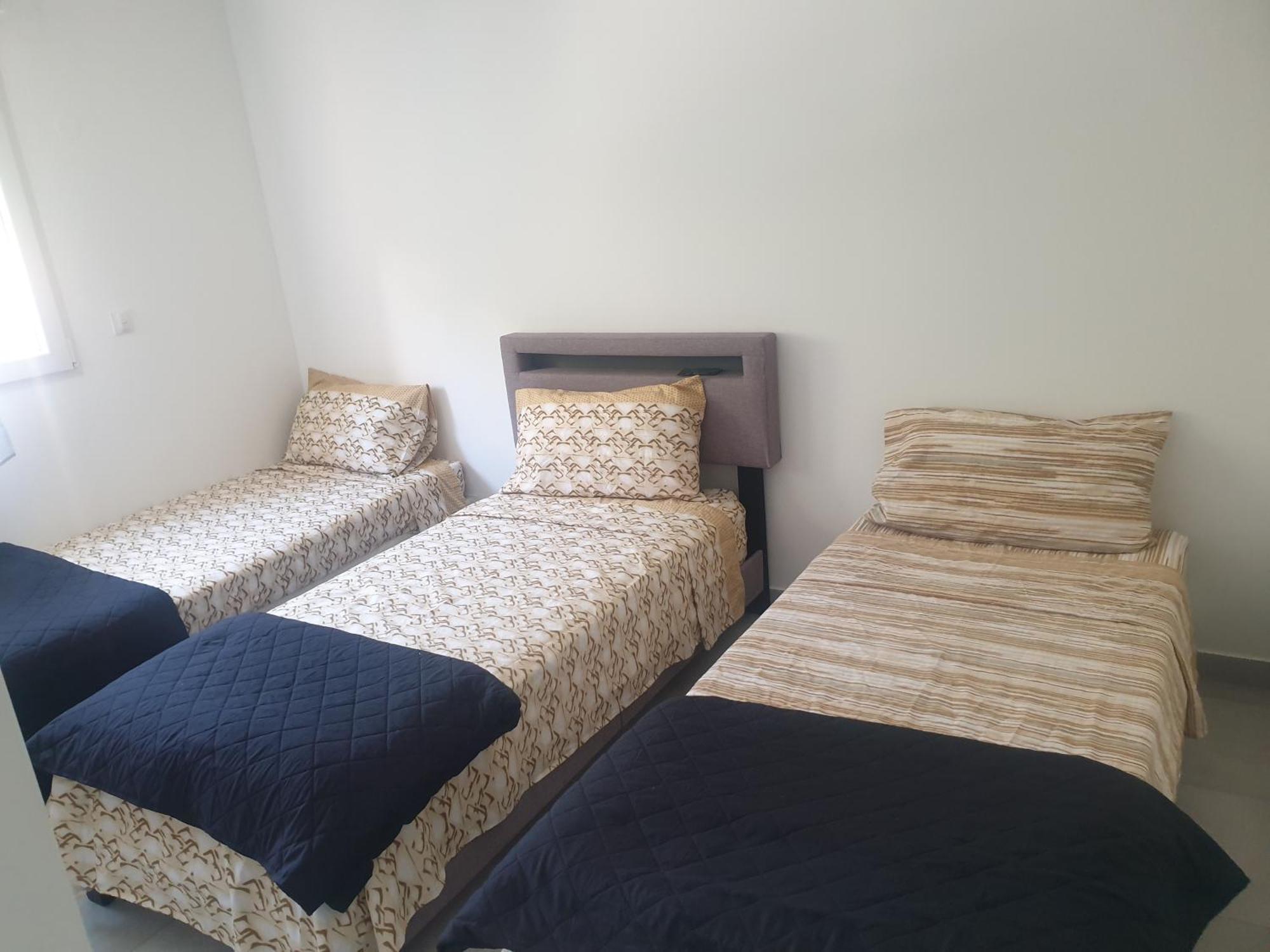 Appartements Renove 2023 Proche Aeroport 5Min, Gare Sncf 2 Min, Tramway Au Pied De L'Immeuble , Parking Possible, Renovated Apartments 2023 Near The Airport 5 Min, Train Station 2 Min, Tram Next To The Building 1 Min, Parking Possible Nice Phòng bức ảnh