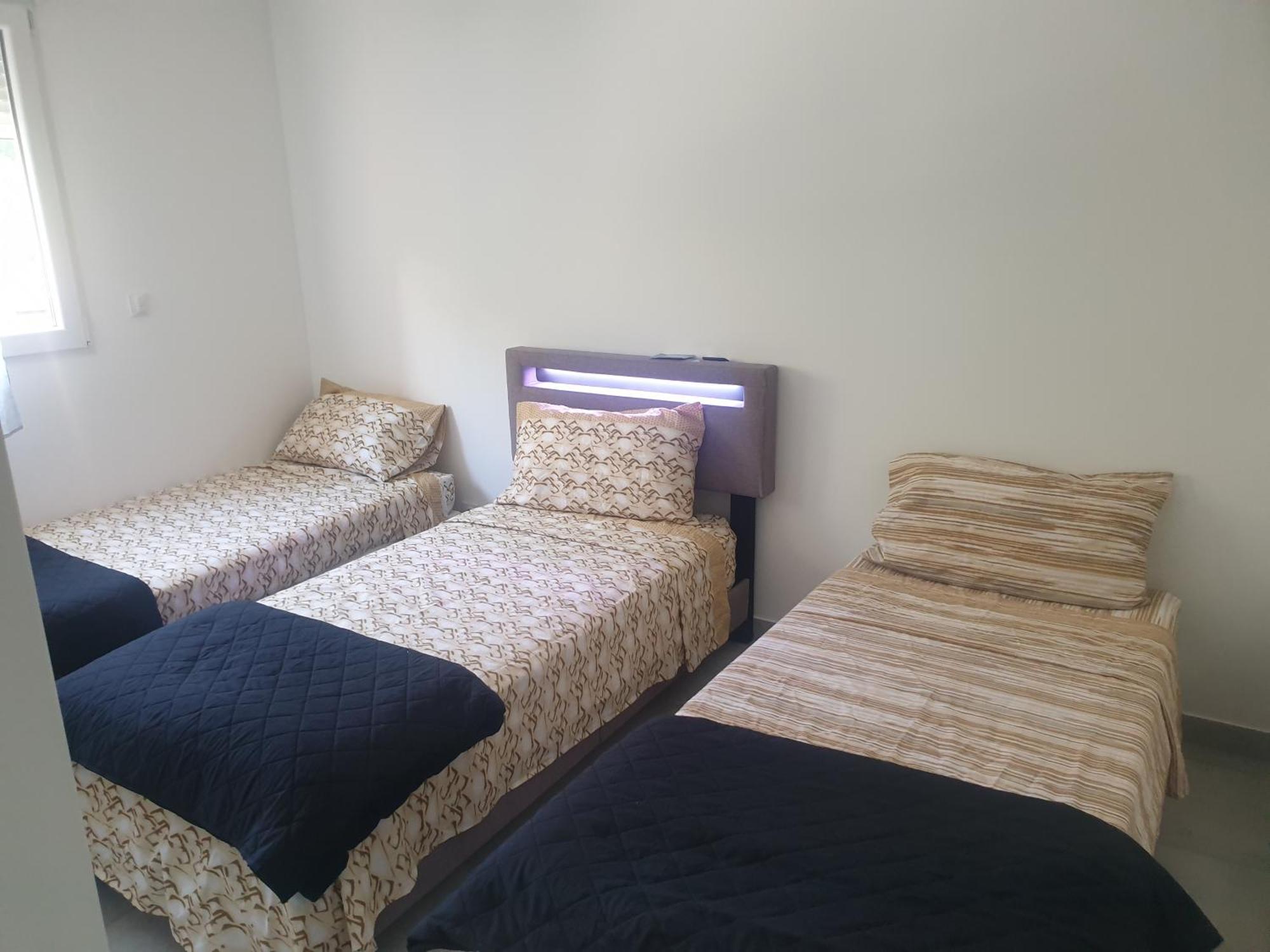 Appartements Renove 2023 Proche Aeroport 5Min, Gare Sncf 2 Min, Tramway Au Pied De L'Immeuble , Parking Possible, Renovated Apartments 2023 Near The Airport 5 Min, Train Station 2 Min, Tram Next To The Building 1 Min, Parking Possible Nice Phòng bức ảnh