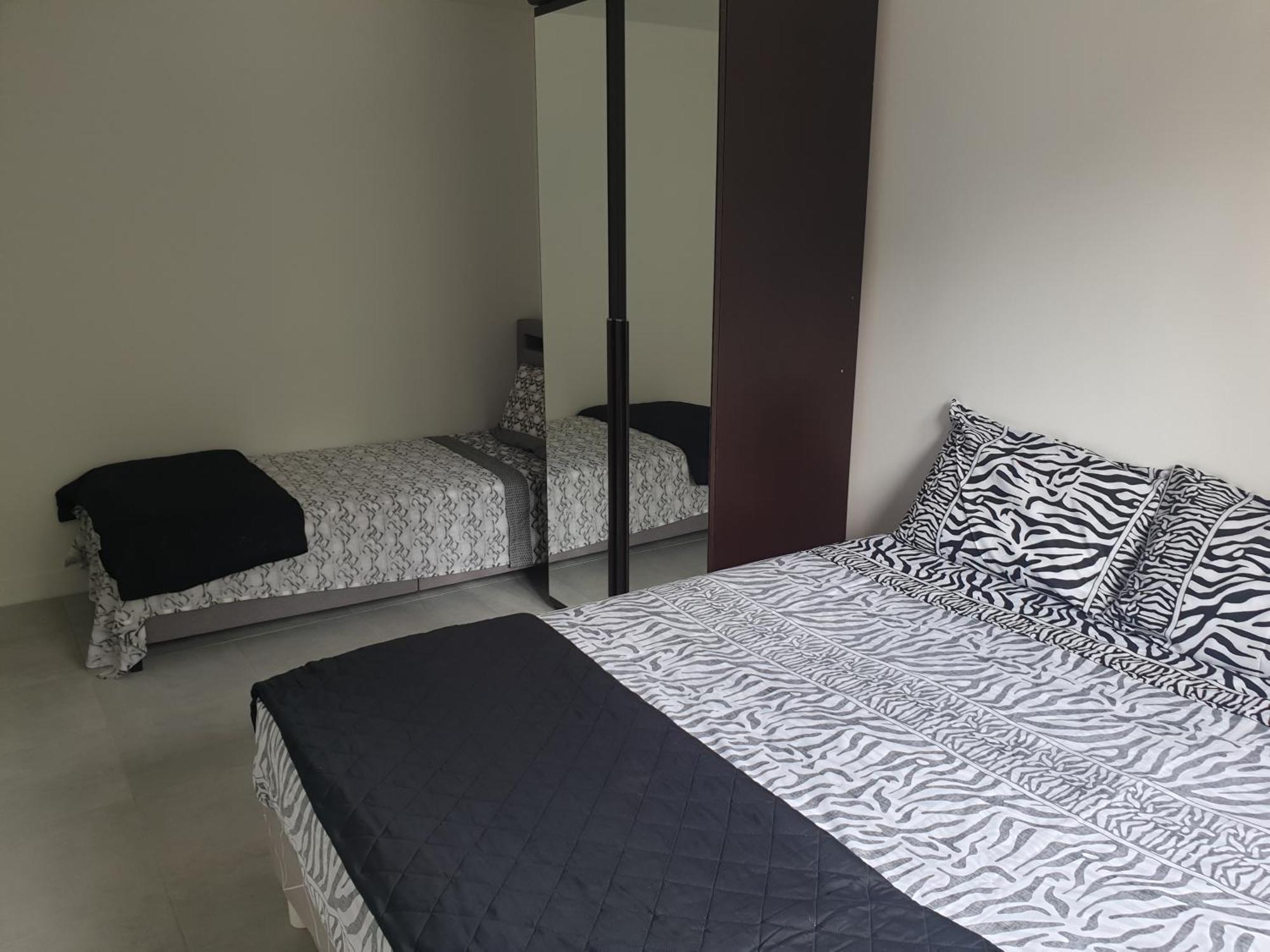 Appartements Renove 2023 Proche Aeroport 5Min, Gare Sncf 2 Min, Tramway Au Pied De L'Immeuble , Parking Possible, Renovated Apartments 2023 Near The Airport 5 Min, Train Station 2 Min, Tram Next To The Building 1 Min, Parking Possible Nice Phòng bức ảnh